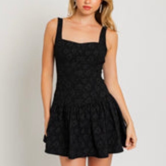 Le Lis Black Mini Dress - Picture 3 of 3